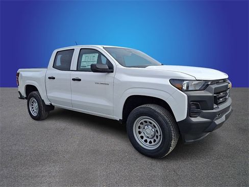 New 2026 Chevrolet Colorado W/T image 2