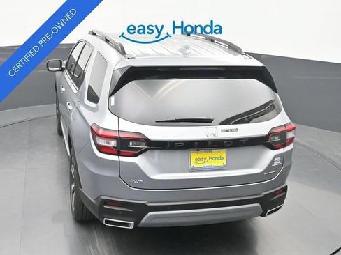 Used 2025 Honda Pilot Touring image 21