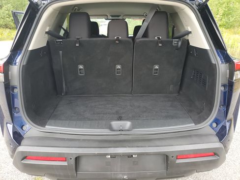 Certified 2024 Nissan Pathfinder SV image 18