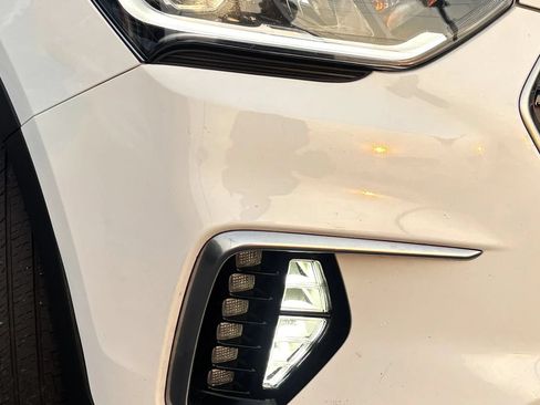 Used 2019 Hyundai Santa Fe XL AWD/4WD image 7