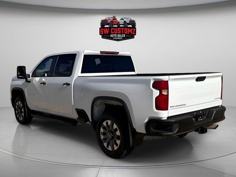 Used 2025 Chevrolet Silverado 2500 Custom w/ Custom Value Package image 5