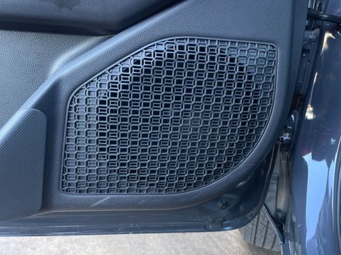 Certified 2025 Toyota Tacoma SR image 27