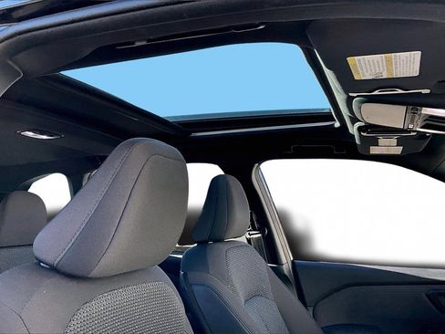 Used 2025 Subaru Forester Premium image 14