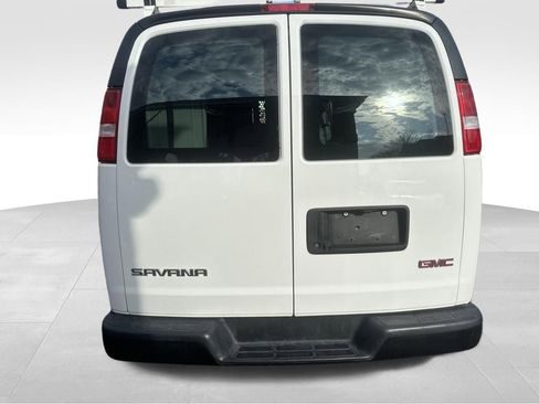 Used 2021 GMC Savana 2500 Extended w/ Driver Convenience Package image 30