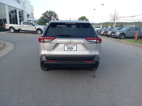 Used 2023 Toyota RAV4 XLE AWD/4WD image 6