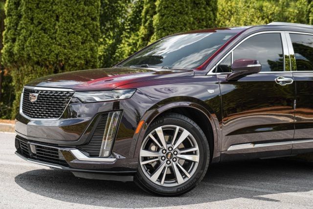 Used 2020 Cadillac XT6 Premium Luxury AWD/4WD image 3
