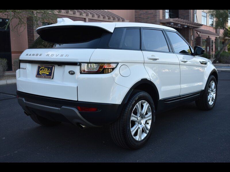 Used 2018 Land Rover Range Rover Evoque SE AWD/4WD image 7