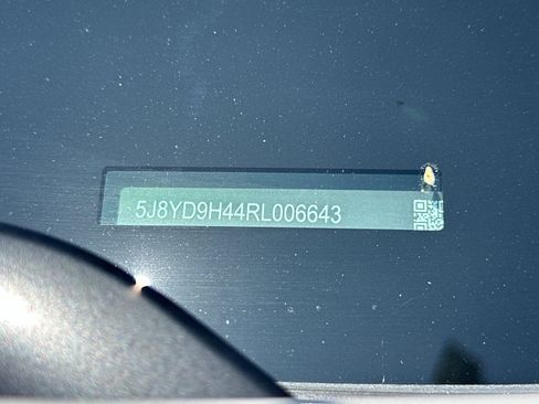 Used 2024 Acura MDX w/ Technology Package FWD image 39