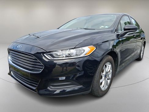 Used 2016 Ford Fusion S FWD image 3