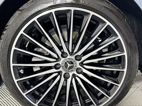 Used 2025 Mercedes-Benz C 300 C 300 image 32