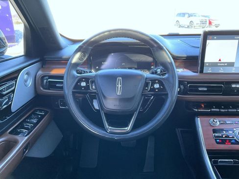 Used 2021 Lincoln Aviator Reserve w/ Equipment Group 210A image 11