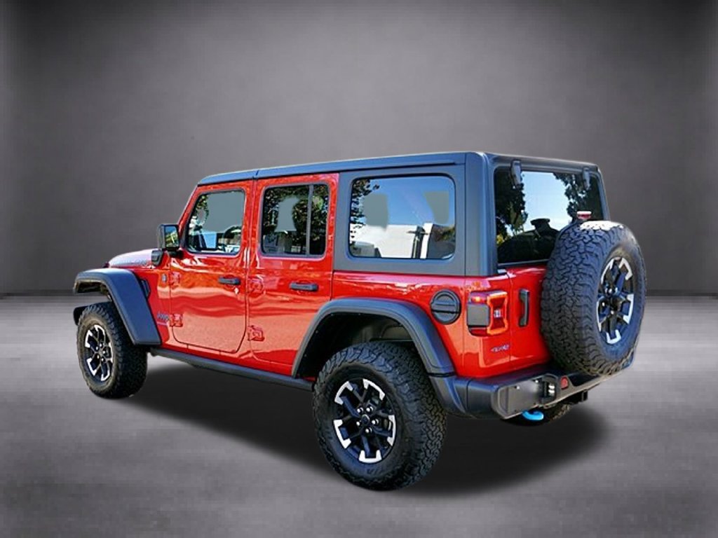Certified 2025 Jeep Wrangler Unlimited Rubicon 4xe w/ Convenience Group AWD/4WD image 7