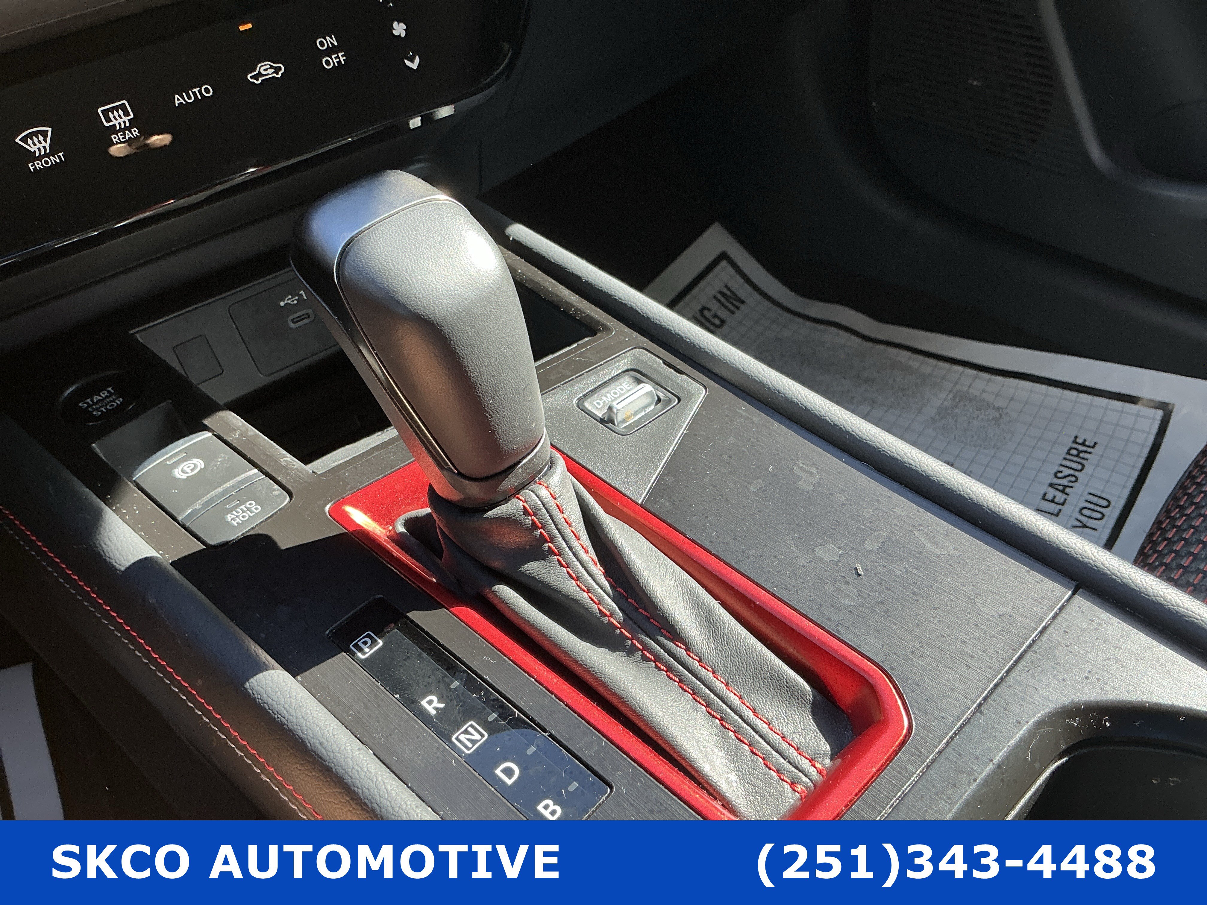 Used 2025 Nissan Kicks SR FWD image 23