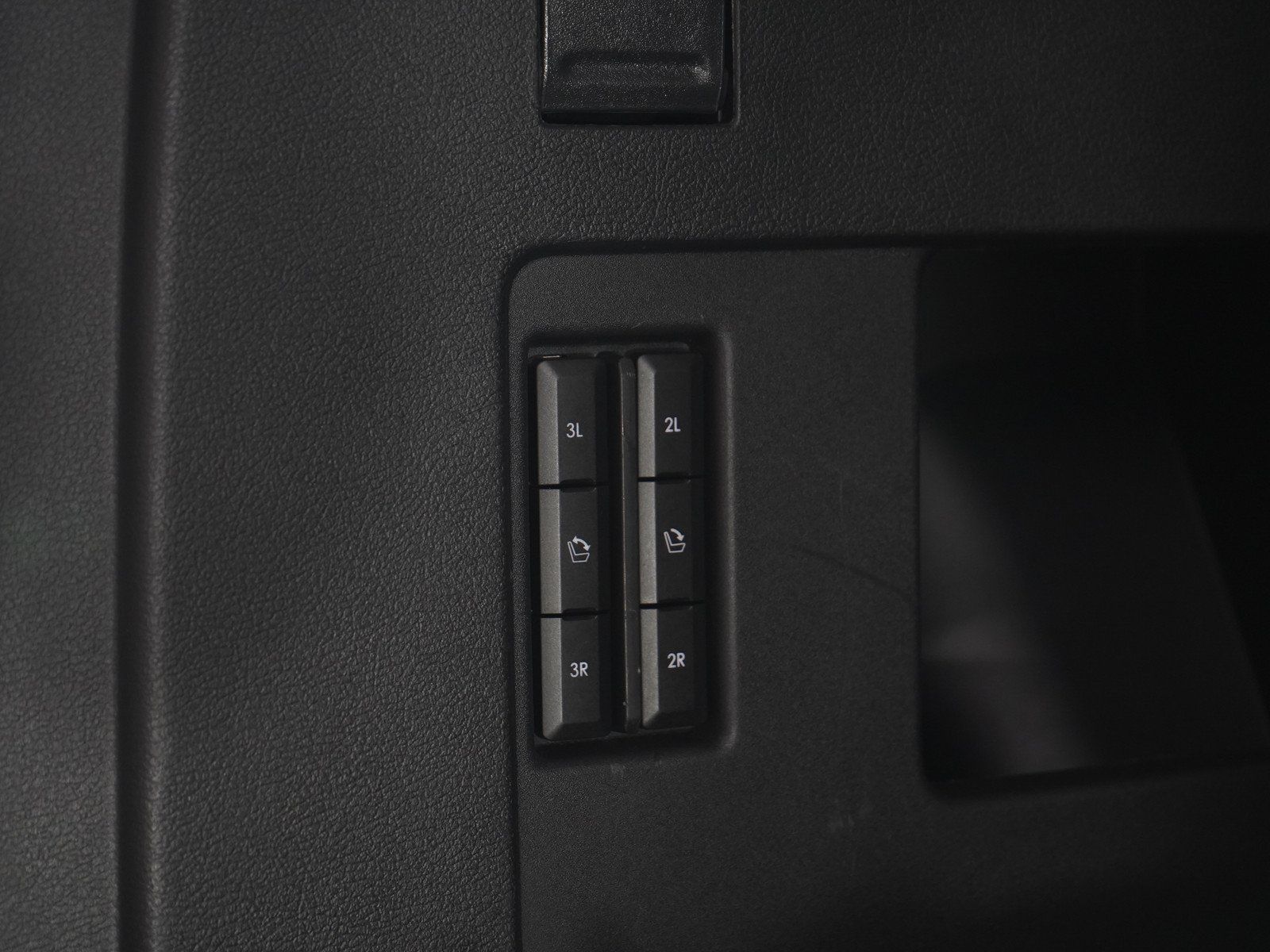 Used 2024 Lincoln Navigator L Black Label AWD/4WD image 21