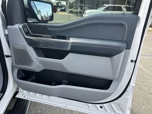 Used 2023 Ford F150 Limited image 19