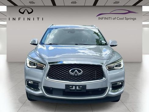 Used 2020 INFINITI QX60 Luxe w/ Essential Package FWD image 2