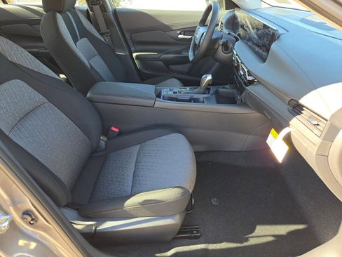 New 2026 Nissan Sentra SV w/ Floor Mat Package FWD image 19