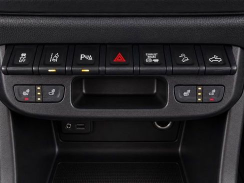 Used 2021 Chevrolet Colorado Z71 w/ Safety Package AWD/4WD image 21