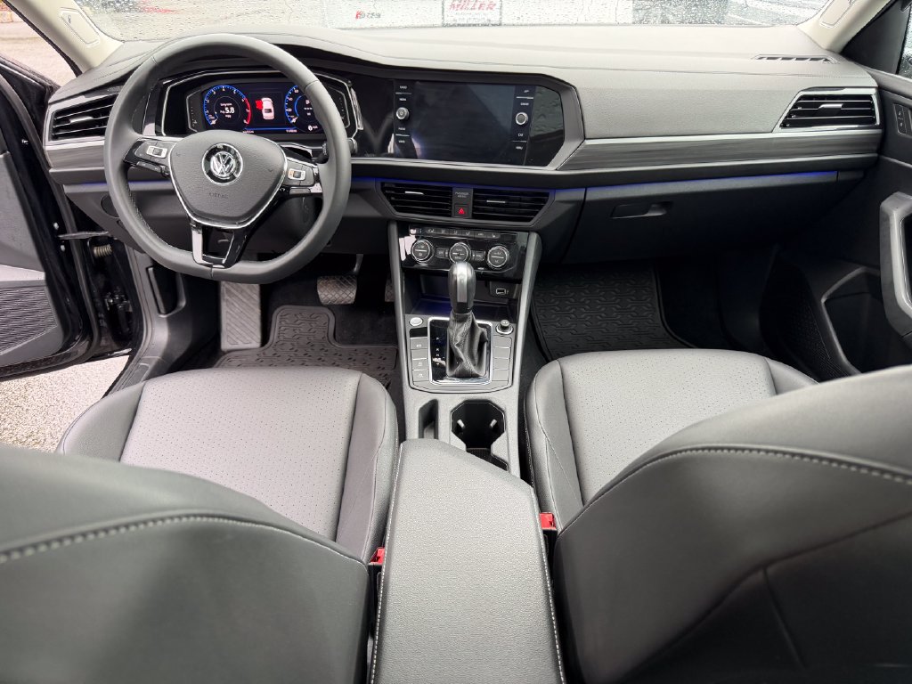 Used 2020 Volkswagen Jetta SEL FWD image 19