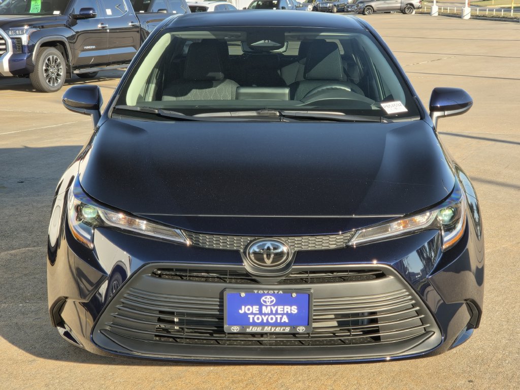 Used 2026 Toyota Corolla LE FWD image 3
