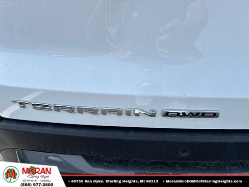 Used 2025 GMC Terrain Elevation w/ Elevation Premium Package AWD/4WD image 7