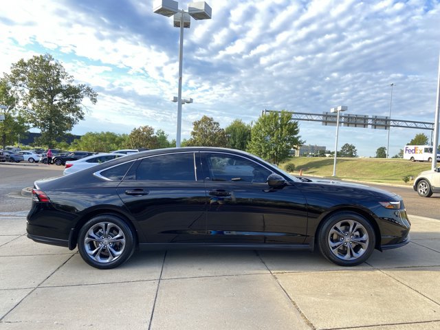 Used 2024 Honda Accord EX image 13