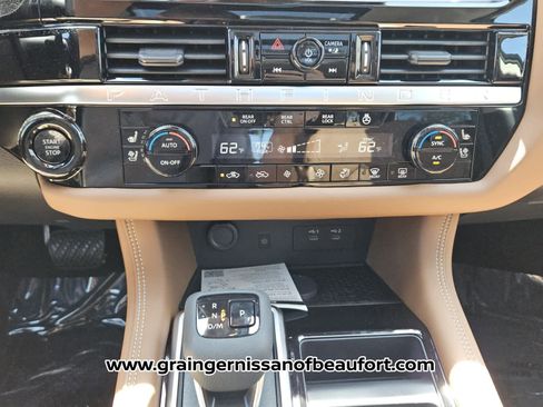 New 2026 Nissan Pathfinder Platinum AWD/4WD image 10