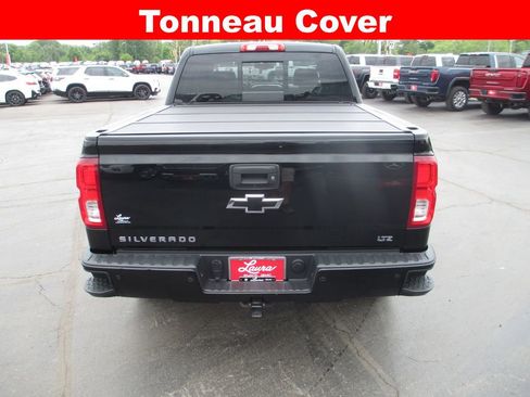 Used 2017 Chevrolet Silverado 1500 LTZ Z71 w/ LTZ Plus Package AWD/4WD image 9