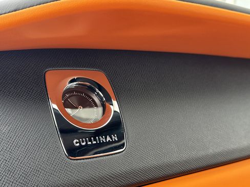 Certified 2024 Rolls-Royce Cullinan image 36