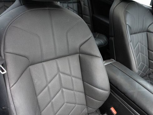 Certified 2023 BMW 740i image 14