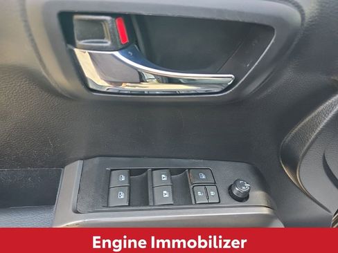 Used 2021 Toyota Tacoma TRD Off-Road image 22