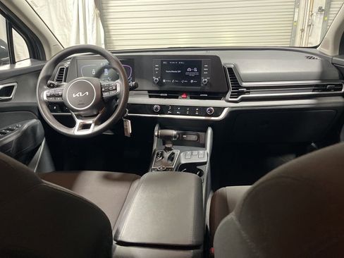 Used 2024 Kia Sportage LX image 13