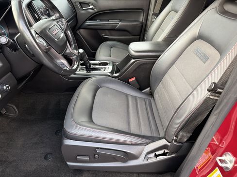 Used 2018 GMC Canyon All Terrain w/ Trailering Package image 9