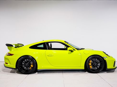 Used 2018 Porsche 911 GT3 image 2