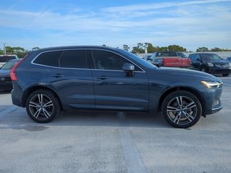 Used 2020 Volvo XC60 T5 Momentum w/ Protection Package Premier video 4