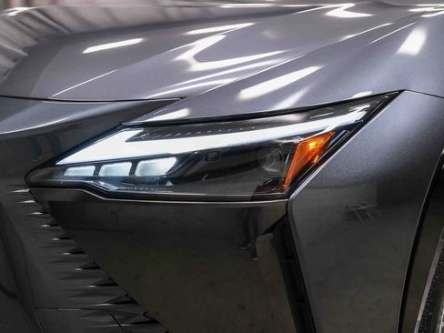 Used 2024 Lexus RZ 300e Premium image 11