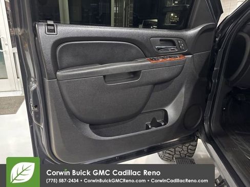 Used 2011 GMC Sierra 1500 SLT w/ SLT Convenience Package AWD/4WD image 15