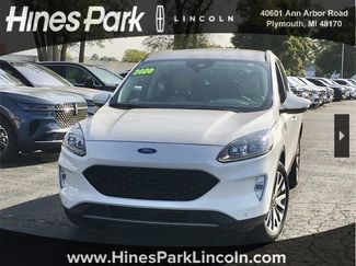 Used 2020 Ford Escape Titanium image 1