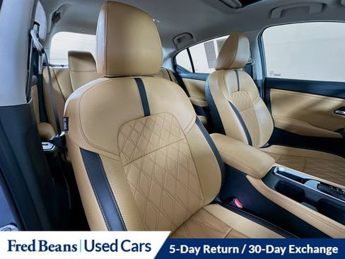 Used 2023 Nissan Sentra SV w/ SV Premium Package FWD image 34
