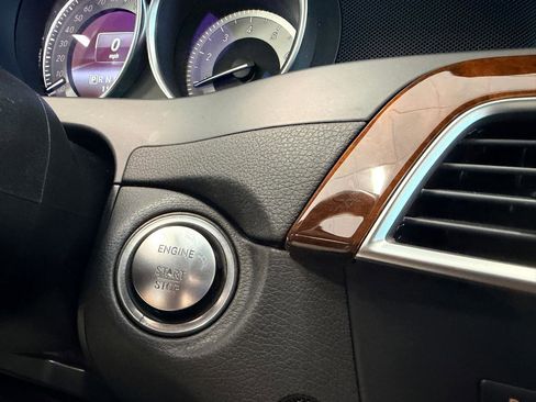 Used 2014 Mercedes-Benz C 250 Sedan image 36