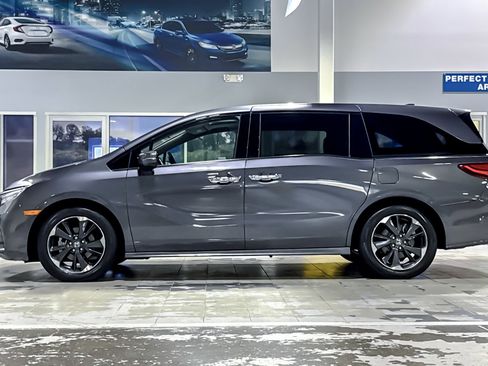 Certified 2024 Honda Odyssey Elite image 2