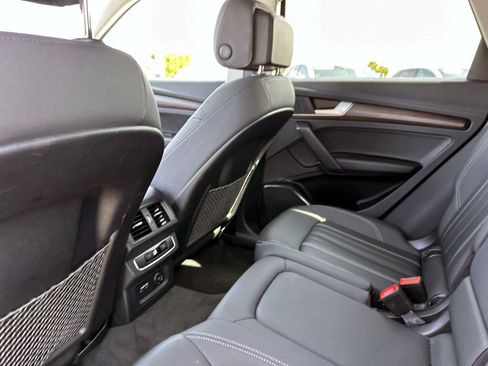 Used 2023 Audi Q5 2.0T Premium w/ Convenience Package image 15