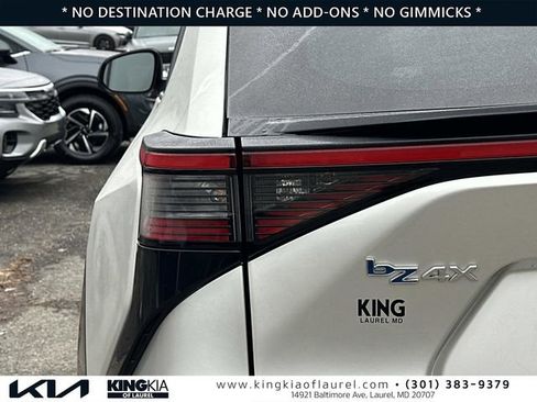 Used 2023 Toyota bZ4X XLE w/ Weather Package image 29
