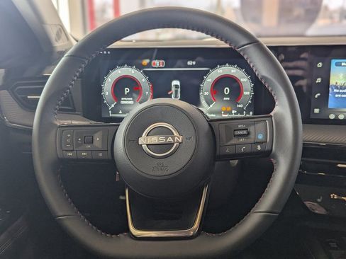 New 2026 Nissan Kicks SR w/ Cold Weather Package image 23