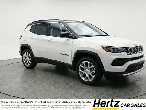 Used 2025 Jeep Compass Limited image 1