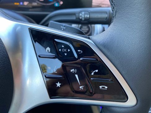 Used 2024 Mercedes-Benz GLB 250 4MATIC image 26