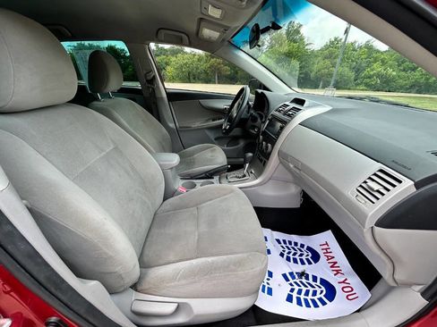 Used 2013 Toyota Corolla LE Special Edition image 15