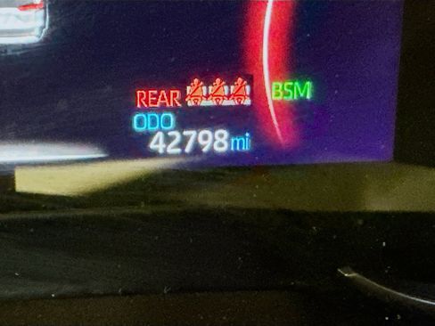 Used 2024 Toyota RAV4 XLE image 19