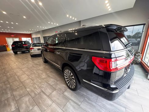 Used 2019 Lincoln Navigator L Reserve w/ Cargo Package AWD/4WD image 13