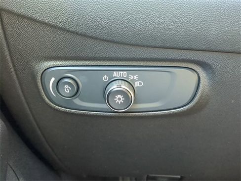 Used 2024 Chevrolet Equinox LT image 29